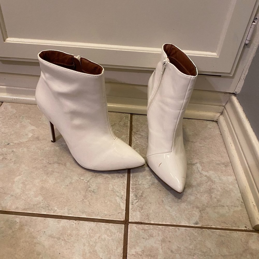 NEW white heeled booties